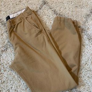 American Eagle Mens Khaki Pants Size 34x34. Relaxed Straight Fit. Good Condition